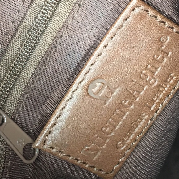 Genuine leather Etienne Aigner tan crossbody bag - Picture 2 of 2